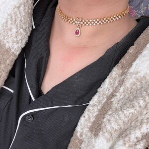 Elegant Gold and Pink Choker Necklace